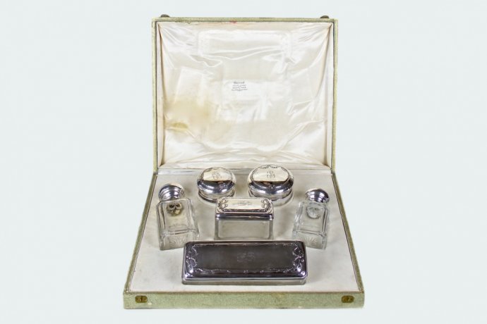 Туалетный дамский гарнитур. V. Boivin. Серебро 950 пробы, стекло. Франция, XIX-XX  вв.