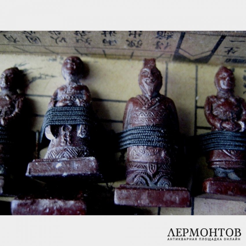 Подарочные шахматы. Восток, ХХ век.