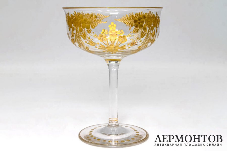 Ваза, конфетница Цветы. Стекло, резьба, золочение. Европа, 1900-1930е гг.