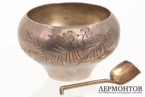 Солонка в форме чугунка. Российская Империя, мастер Василий Андреев. Серебро 84 пробы
