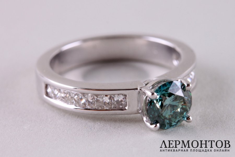 Помолвочный комплект из двух колец. Белое золото, бриллианты 3,235 ct. Бренд Melekkis