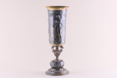 Ваза кубок с мифологическим сюжетом. Wollenweber. Серебро 800 пробы. Германия, XIX в.