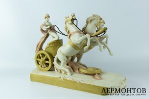Скульптурная композиция Колесница. Фарфор, роспись.Royal Dux, до 1920 г.