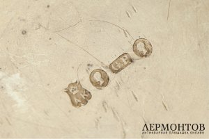 Подстаканник Собака и звери. Россия, фирма Александр Качъ, 1900-е гг. Металл, литье.