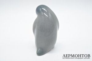Статуэтка Пингвин. Фарфор, роспись. ЛЗФИ. СССР, 1950-1960-е гг. 