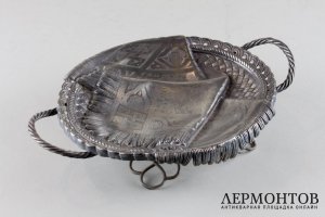 Сухарница в русском стиле. Мастер Петр Лоскутов. Россия, 1894 год.