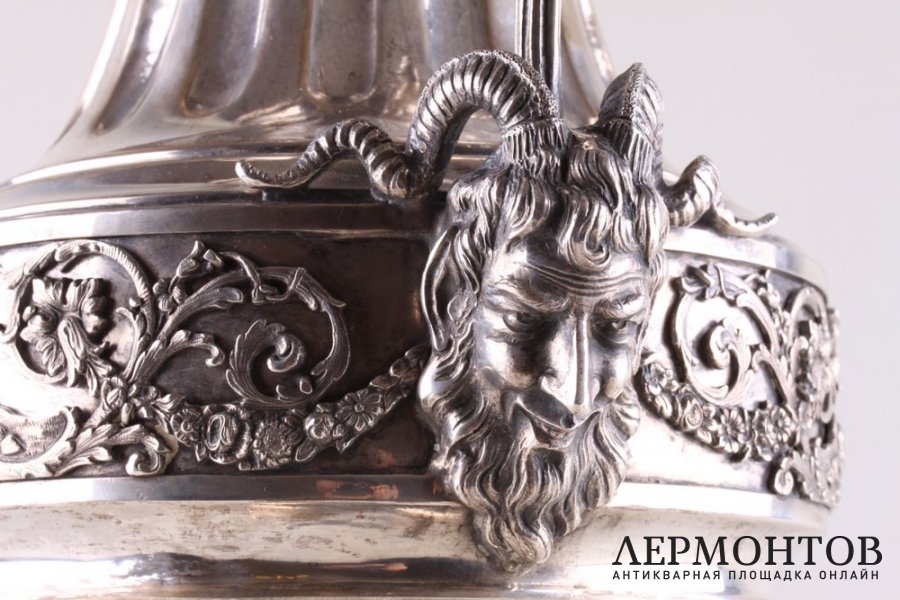 Большая ваза в стиле ампир. Серебро 800 пробы. Италия, Милан, сер. XIX в.