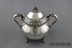Большая сахарница. Серебро 950 пробы, золочение. Франция, конец XIX века.