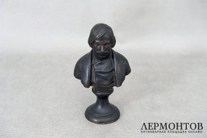 Кабинетная пластика Гоголь. Чугун. Россия, Касли, 1908 год.