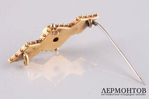 Брошка с рубином. Зап. Европа, 1 пол. 20 в. Золото 625 пробы, 1 рубин, алмазы.
