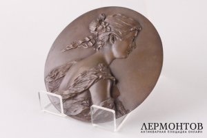 Плакетка в стиле модерн. Западная Европа, Scharff.F, кон. 19 в. Бронза, литье.