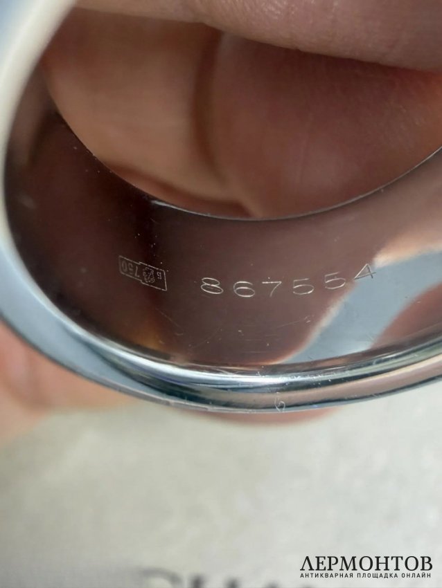 Кольцо «Liens» с бриллиантами. Белое золото 750 пробы, Chaumet, Франция, 2008 год