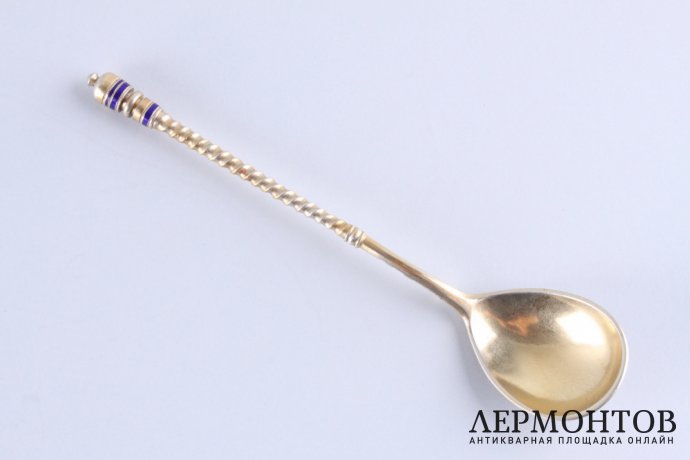 Ложка. Иван Хлебников. Выемчатая эмаль. Серебро 84 пробы. Россия, Москва, 1887 год.