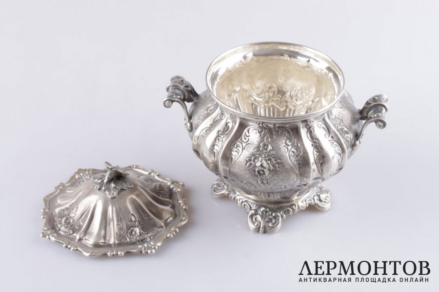 Сахарница барокко. Серебро 800 пробы. Конец XIX в. Италия