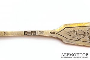 Ситечко для чая с растительным декором. Россия, г. Москва, 1888 г. Серебро 84 пробы.