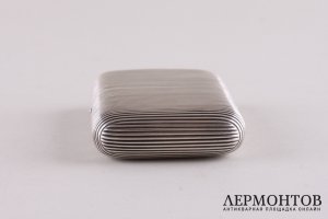 Портсигар рельефный. Фирма И. Хлебникова. Серебро 84 пробы. Россия, посл. четв. XIXв.
