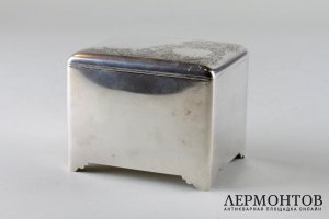 Чайница в классическом стиле. Серебро 84 пробы. Москва, Россия, посл. четв. XIX в.