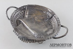 Сухарница в русском стиле. Мастер Петр Лоскутов. Россия, 1894 год.