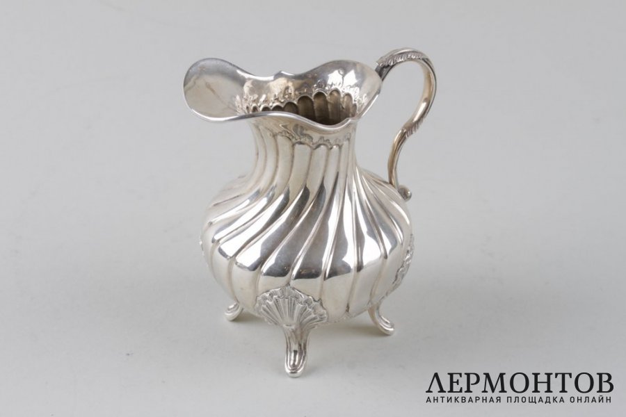Молочник в стиле рококо. М. Martin. Серебро 950 пробы. Франция.