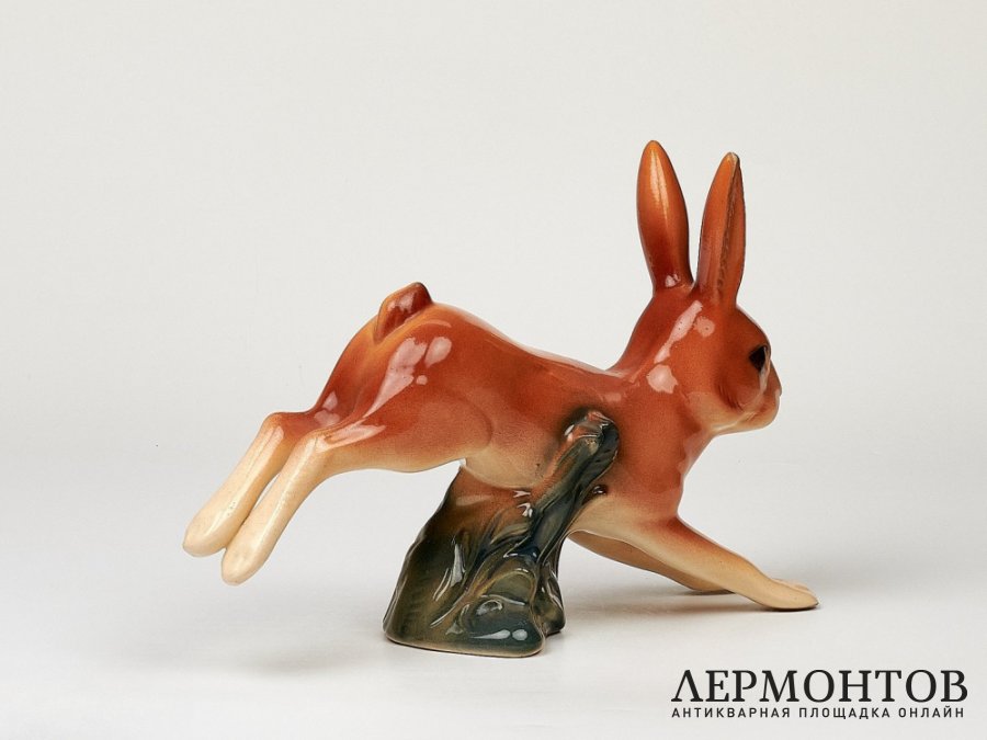 Статуэтка «Заяц». Фарфор, Румыния, 1970–1980 годы