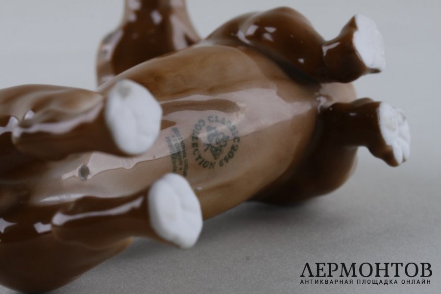 Статуэтка Такса. Фарфор.  Фабрика - Rosenthal, Германия, вторая пол. 20 в.