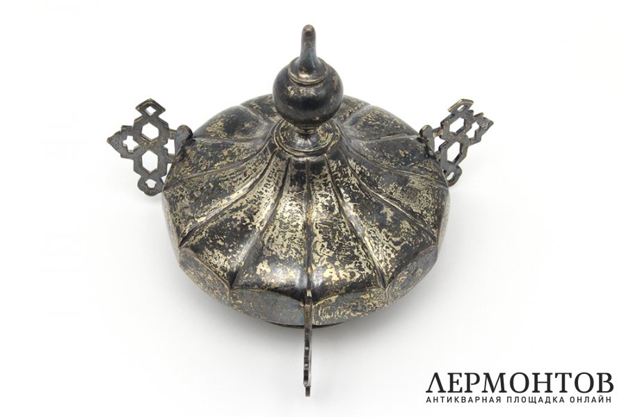 Лампада с ажурными ручками. Серебро 84 пр. Россия, Андрей Векман, ок. 1889 г. 