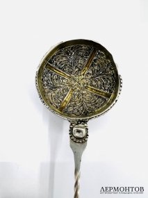 Ситечко. Серебро 84 пробы, скань, мастер А. Афанасьев, Россия, 1795 год