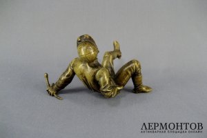 Пресс для бумаг Упавший жокей. Бронза. Европа, XIX век.