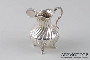 Молочник в стиле рококо. М. Martin. Серебро 950 пробы. Франция.