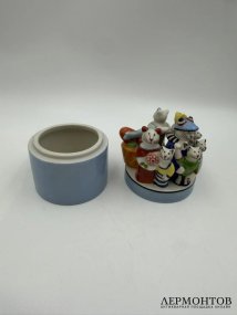 Шкатулка «Коты» из серии «Benedikt & Friends». Фарфор, роспись, Villeroy & Boch, художница R. Benedikt, Германия