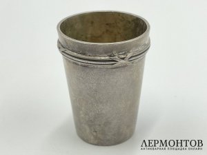 Стопка. Россия, фирма К. Фаберже, нач. 20 века. Серебро 84 пробы.