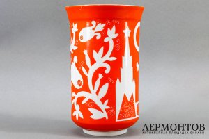 Ваза Олимпиада 1980 года. СССР, Дулево, конец 1970-х. Фарфор.