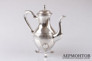Кофейник в классическом стиле. Серебро 800 пробы. Европа