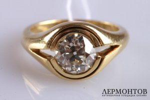 Кольцо с бриллиантом 1,47 ct.  Золото 750 пробы. Европа