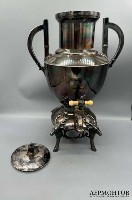 Бульотка с оленями. Металл, серебрение, Meriden Silver Plate Co., США, конец 19 века