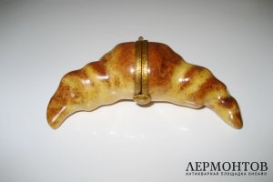 Таблетница. Фарфор, ручная роспись, бронза. Франция, Лимож, XIX век.