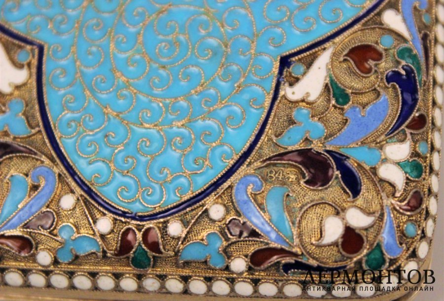 Портсигар с полихромной эмалью по скани. Рукавишников В. Серебро 84. Российская Империя