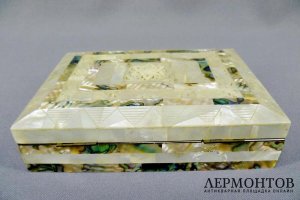 Шкатулка с иудейской символикой. Перламутр, дерево. Европа,  ХХ век