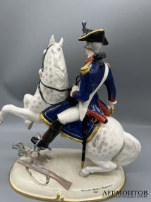 Статуэтка «Капитан бернской артиллерии 1798 года». Фарфор, роспись, Nymphenburg, Германия, начало 20 века