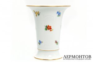 Ваза с живописным изображением цветов. Германия, мануфактура Meissen, 1924-1934 гг