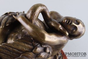 Скульптура Леда и лебедь. Франция, Pradier, 19 век. Бронза.