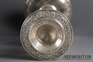 Парные подсвечники в стиле неоклассика. США, 1 треть 20 в. Серебро 925 пробы.