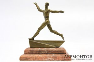 Скульптура Бегун. Бронза. И.М. Чайков. СССР, 1960е гг.