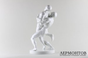 Статуэтка Борцы. Фарфор.  Фабрика Herend, Венгрия, подпись Farkas B., 1940-е гг.