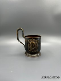 Подстаканник с накладкой-оконцем. Серебро 84 пробы, В. Балабанов, Россия, 1891 год
