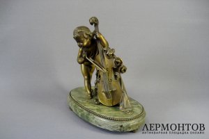 Амур, играющий на виолончели. Бронза, патинирование, мрамор. Европа, XIX век.