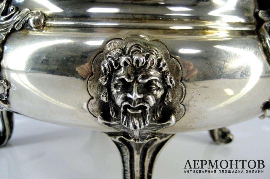 Блюдо для жаркого с крышкой. Серебро 800. Германия, XIX век. 