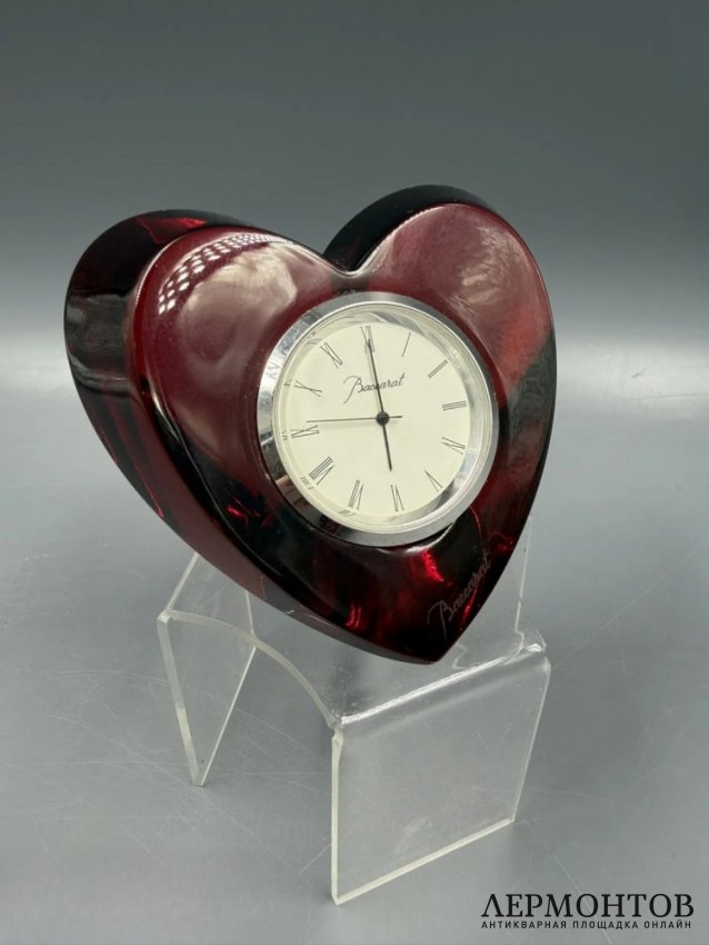 Настольные часы «Puffed Heart». Рубиновый хрусталь, Baccarat, Франция