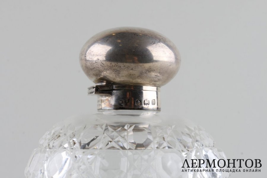 Флакон туалетный. Стерлинговое серебро, хрусталь. Англия, 1912.