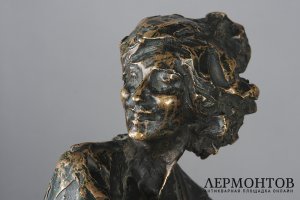 Скульптура Девушка. Франция, автор модели П.Трубецкой. 1911 г. Бронза.